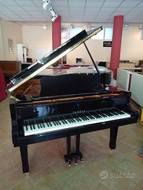 Pianoforte a coda Yamaha C1 L nero lucido