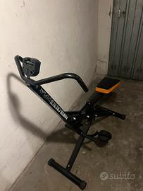 Attrezzo per palestra
