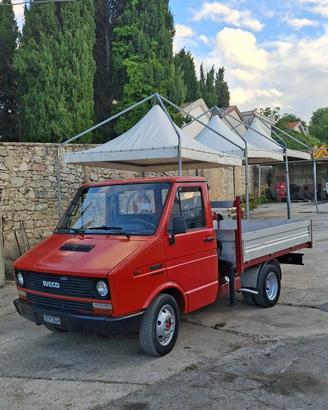 Autocarro Daily