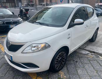 Lancia Ypsilon 1.2 69 CV 5 porte GPL Ecochic Unyca