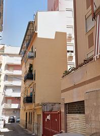 ZONA ORETO - COMODO 2 VANI E MEZZO , PANORAMICO