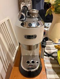 Macchina caffe Delonghi dedica