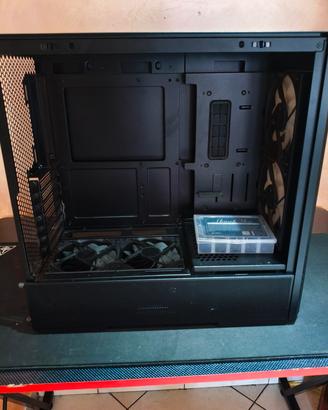 Case Liam Li Lancool 207  + Ventola artic 