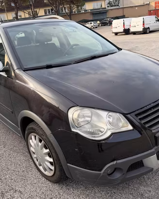 VOLKSWAGEN Polo Cross 1.4/69CV TDI senza nessun