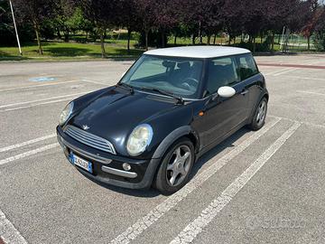 MINI Cooper 1.6 benzina 116 CV - anno 2003