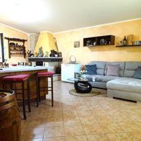 CASA SEMINDIPENDENTE A SOLARUSSA