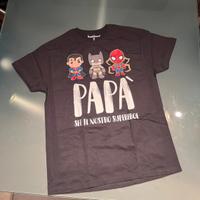 T-Shirt “Papà sei il nostro supereroe”