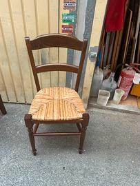 Sedia impagliata noce