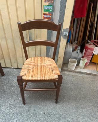 Sedia impagliata noce