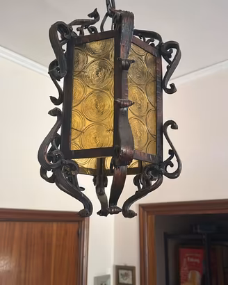 lampadario in ferro battuto