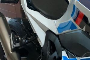 Sella BMW M1000XR