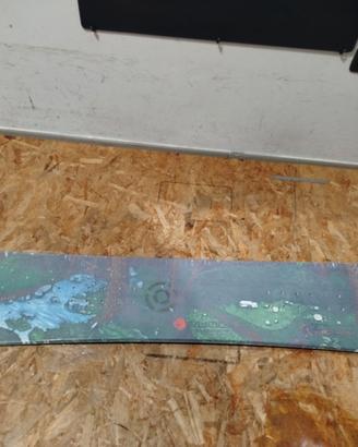 tavola snowboard 153 con attacchi salomon