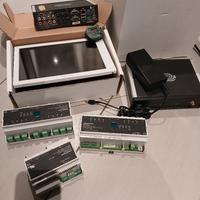 Vari componenti Crestron Difettosi