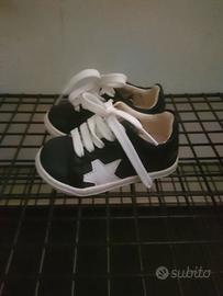 scarpe sneakers Adidas Disney e gioiecologiche