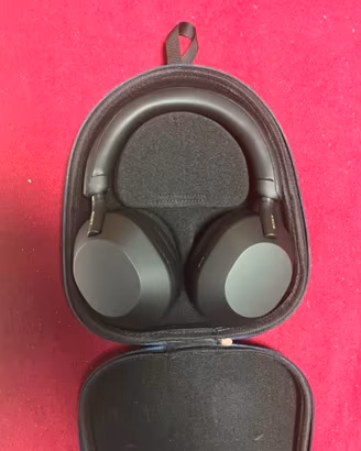 Sony WH- 1000xm5 