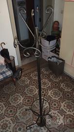 Appendiabiti in ferro battuto