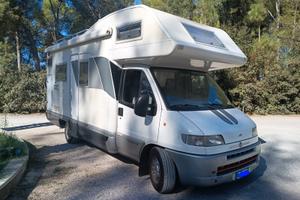 Camper mansardato Arca