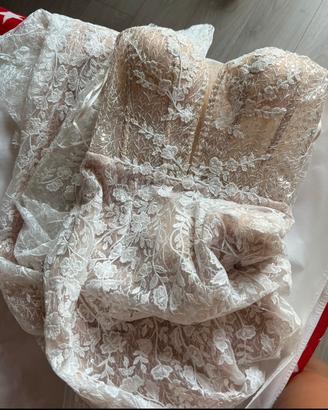 Abito da sposa nuovo