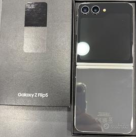 Samsung z flip 5 Pari al nuovo