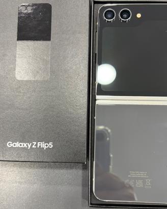 Samsung z flip 5 Pari al nuovo
