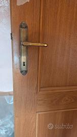 Porte battenti color legno