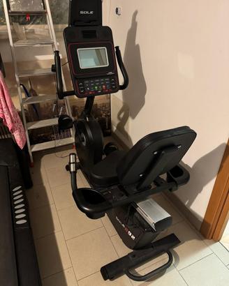 Cyclette recumbent Sole R92