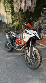 Ktm 1090 adventure R incidentata