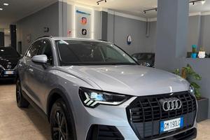 Audi Q3 35 TDI S tronic Business