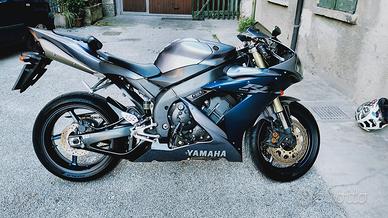 Yamaha R1 yzf ASI crs