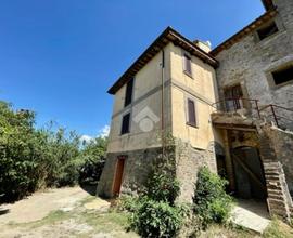 CASA INDIPENDENTE A MONTEFIASCONE