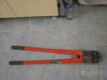 Tronchese taglia bulloni e tondini