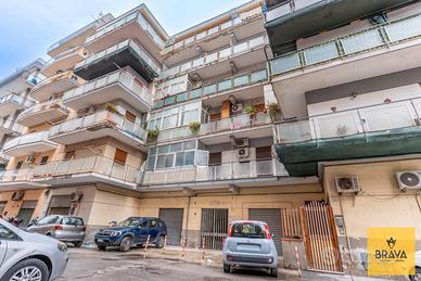 4 vani luminoso in Via Levanzo