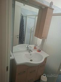 mobiletto Bagno con lavandino e miscelatore 