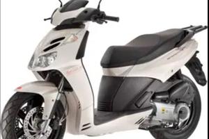 Scooter aprilia 300