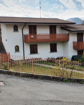 Selvino, appartamento in villetta bifamiliare