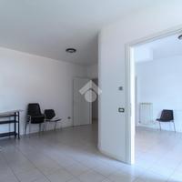 UFFICIO A VALMADRERA