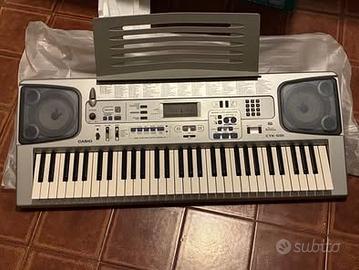 Pianola Casio CTK591 con piedistallo