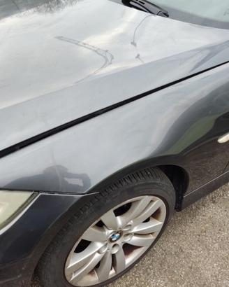 Parafango sinistro BMW 320D del 2006