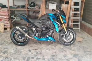 Suzuki gsx-s 750  