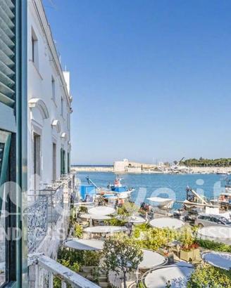 Appartamento di 146 m² con 3 locali a Trani