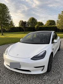 Tesla Model 3 Long Range