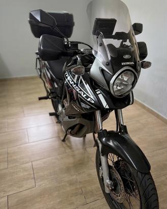 Honda transalp 700