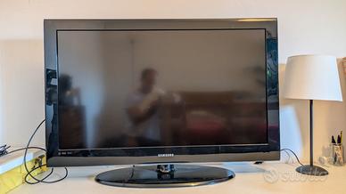 TV Samsung Full HD (1920x1080)