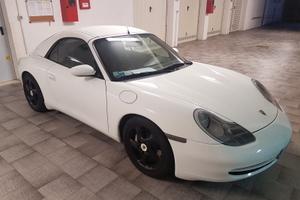 Porsche Carrera 4 Cabrio