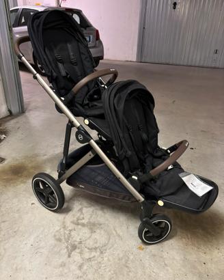 Passeggino gemellare/fratellare