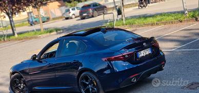 Alfa Romeo Giulia 2.2 180cv allestimento Veloce