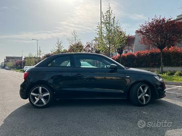 Audi A1 - 1.4 TFSI s-line