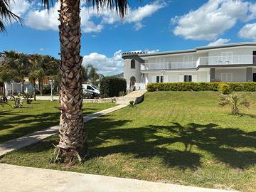 Nuovo appartamento in villa con terrazzo nel verde