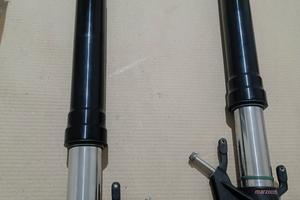 MV Agusta Forcelle ad attacco Radiale Originali.