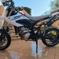 Yamaha WR125X 
